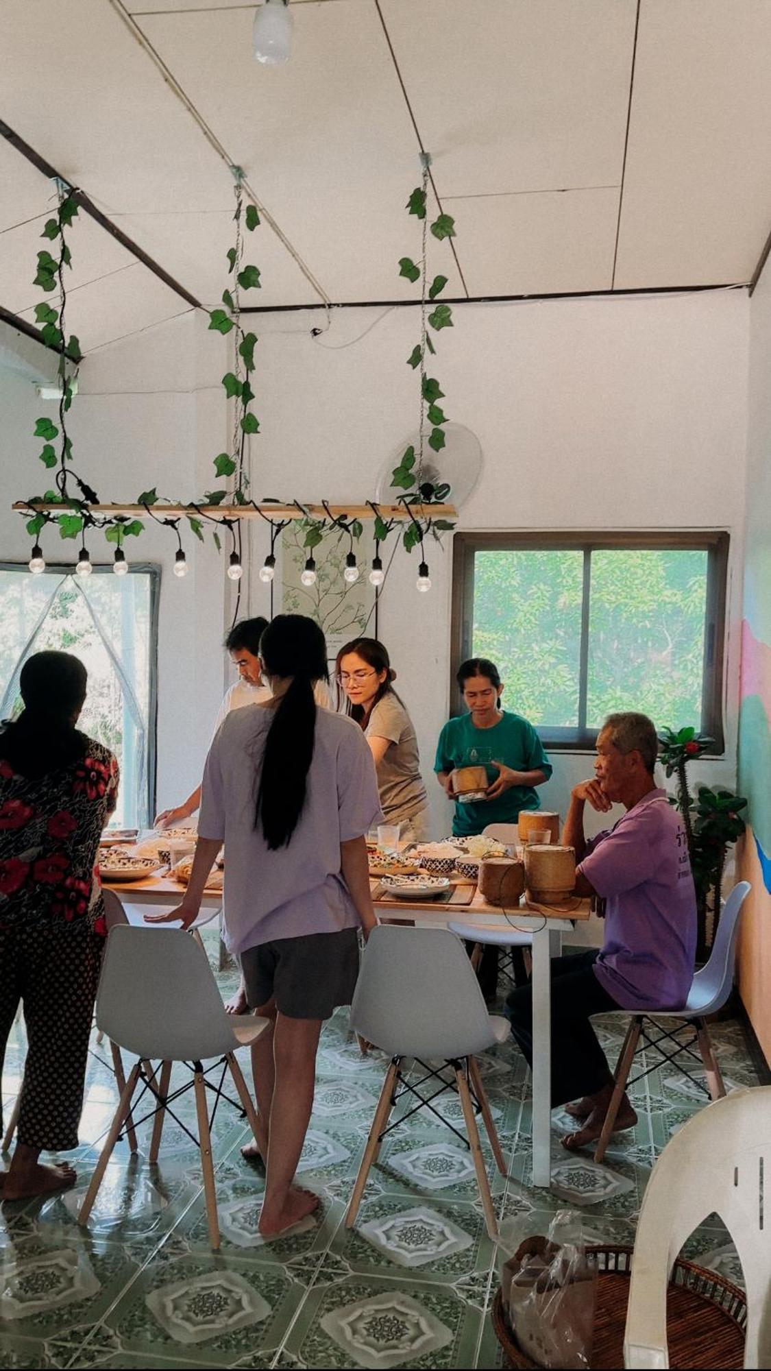 Positive Energy Homestay And Guide In Chiangkhan Chiang Khan Buitenkant foto
