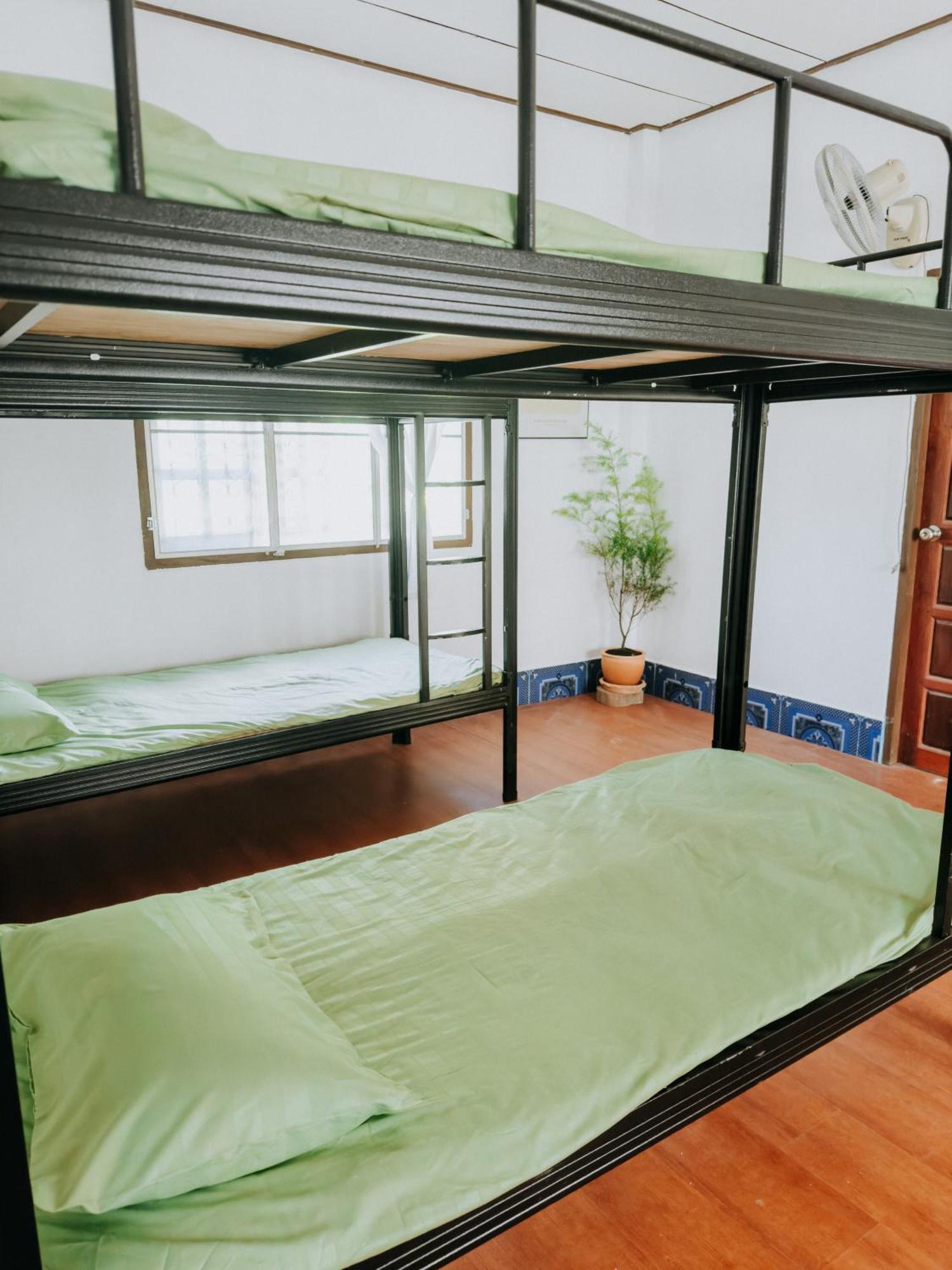 Positive Energy Homestay And Guide In Chiangkhan Chiang Khan Buitenkant foto